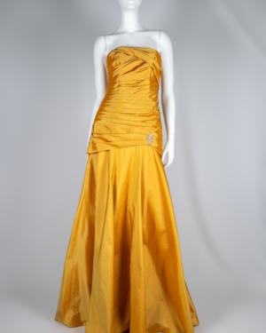 Sleeveless Tangerine Iridescent Gown Size 8
